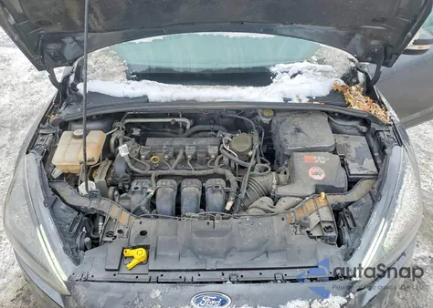 2015 Ford Focus Se z USA, uszkodzony, nr VIN 1FADP3F26FL235071